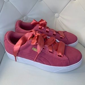 PUMA vikky platform ribbon (brand new)